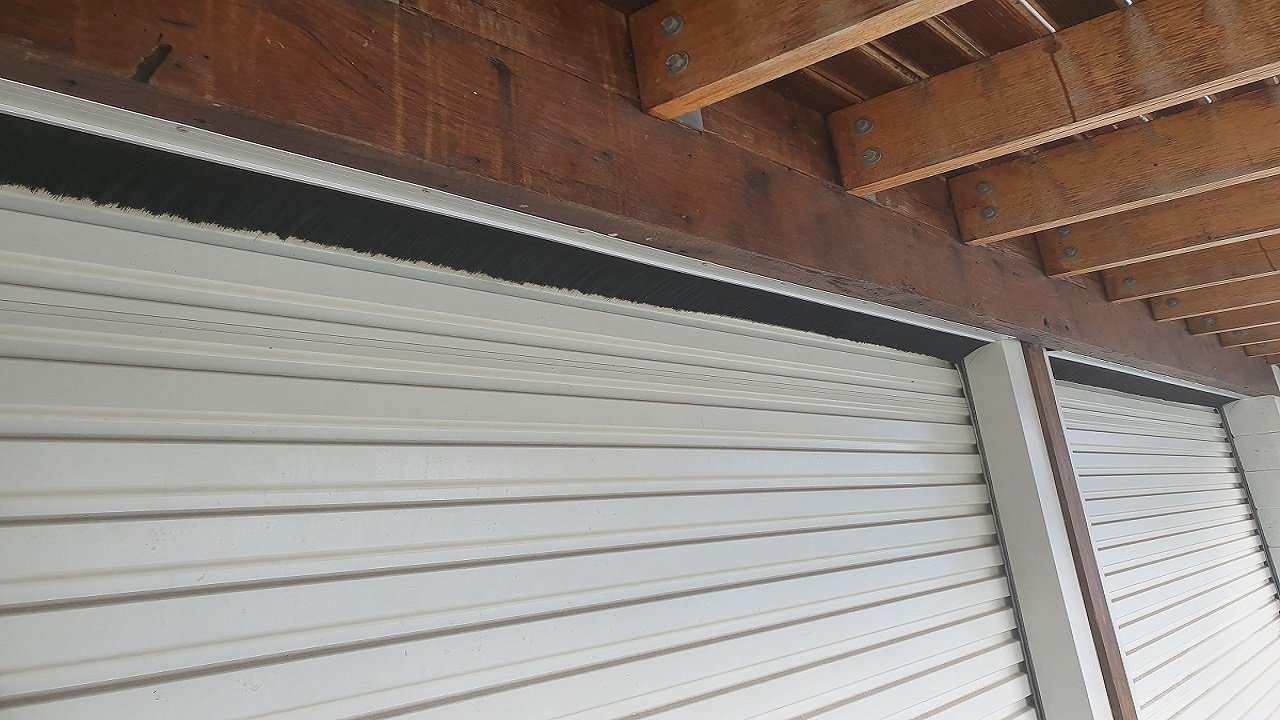 Maximizing Longevity: Extending the Lifespan of Roll-Up Door Seals