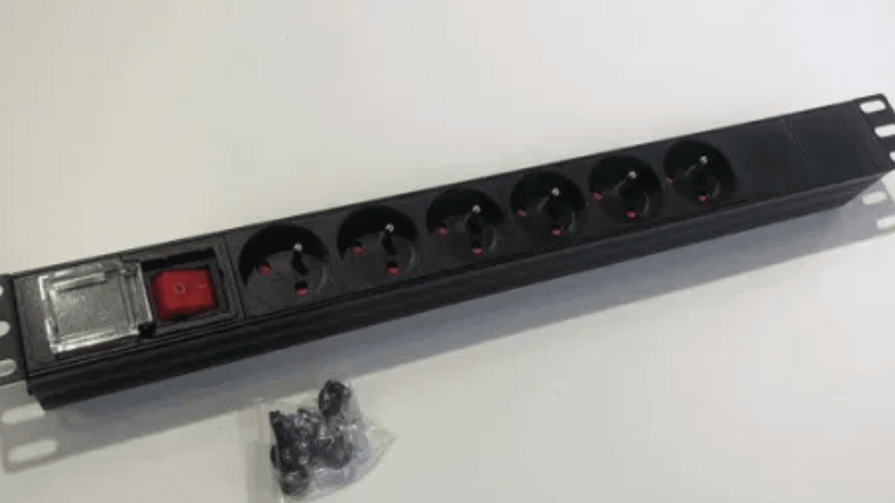 What Are The Advantages Of Choosing A Reputable Rack PDU Manufacturer?